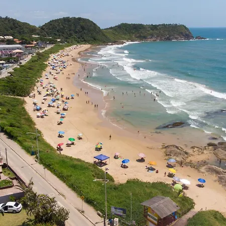 Pousada Com Piscina Perto do Beto Carrero 50 Metros Praia do Trapiche Melhor Localização de Penha-2